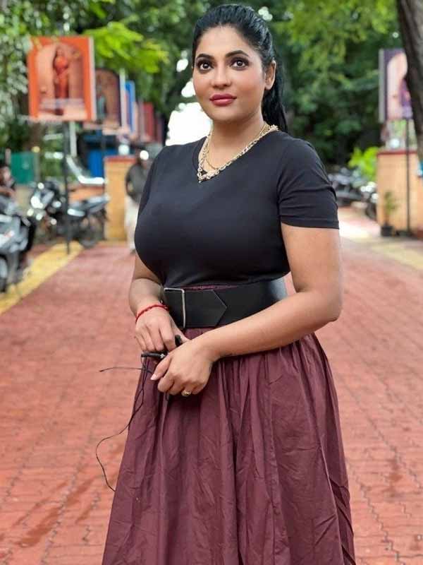 உருவக்கேலி செய்பவர்களுக்கு ரேஷ்மா பசுபுலேட்டி பதிலடி