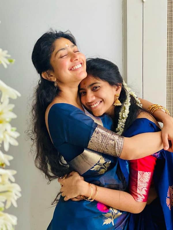 சாய் பல்லவி தங்கைக்கு  நிச்சயதார்த்தம்... இணையத்தை கலக்கும் போட்டோஸ்!