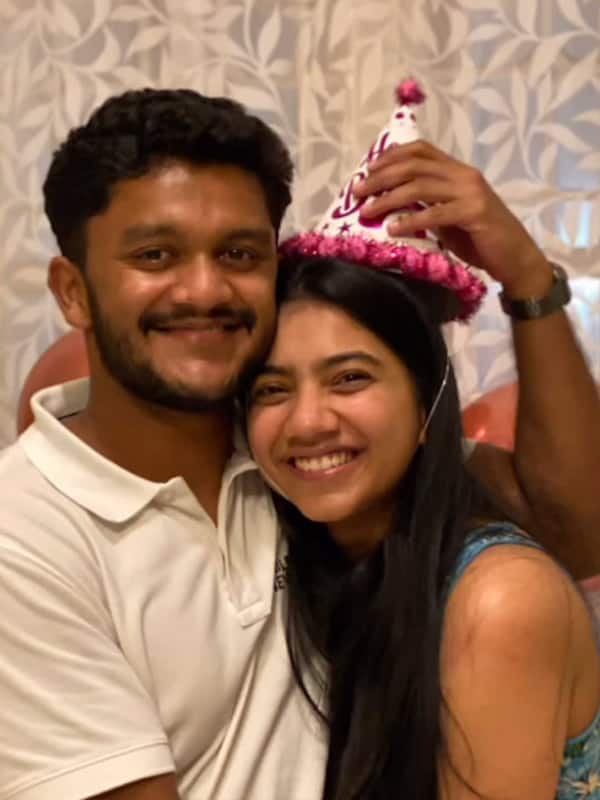 சாய் பல்லவி தங்கைக்கு  நிச்சயதார்த்தம்... இணையத்தை கலக்கும் போட்டோஸ்!