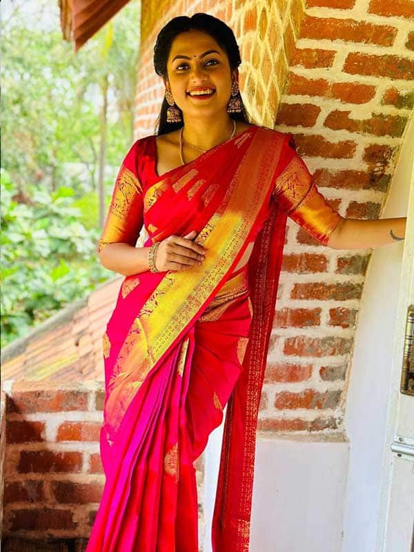 மதுமிதாவின் சிம்பிள், க்யூட் ஹேர்ஸ்டைல்ஸ் இதோ... !