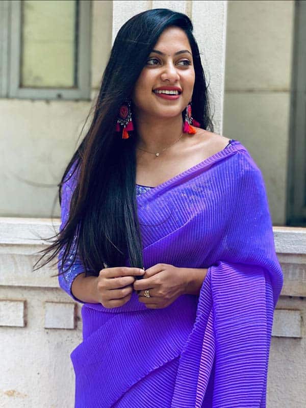 மதுமிதாவின் சிம்பிள், க்யூட் ஹேர்ஸ்டைல்ஸ் இதோ... !