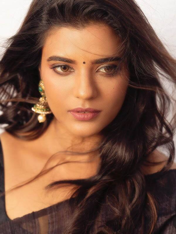 நடிகைகளின் ரீசன்ட் கிளிக்ஸ்