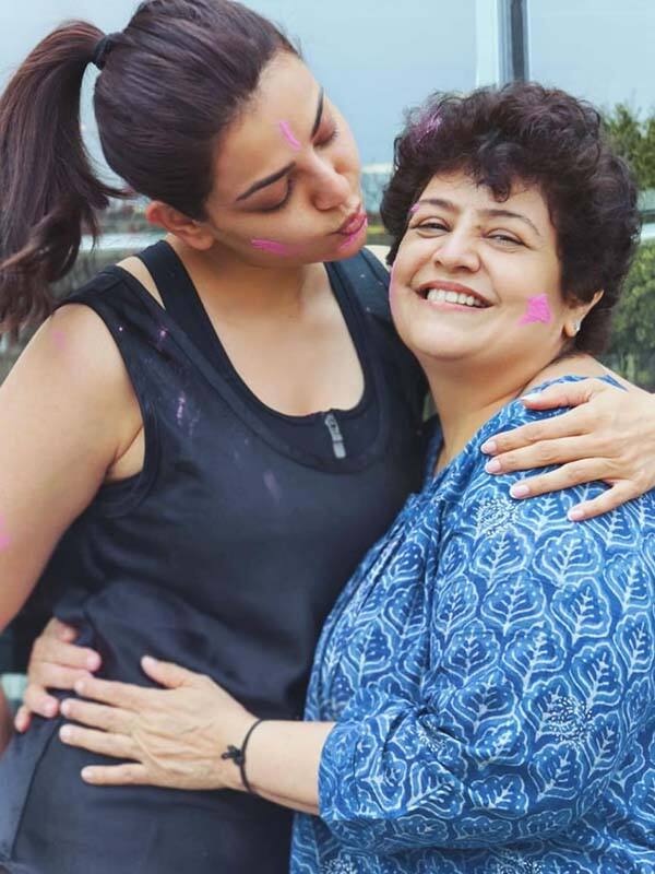 பிரபலங்களின் ஹோலி பண்டிகை க்ளிக்ஸ்