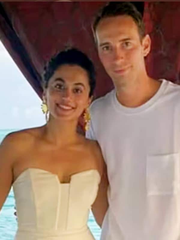 நீண்ட கால காதலரை கரம் பிடித்த டாப்சி பன்னு...