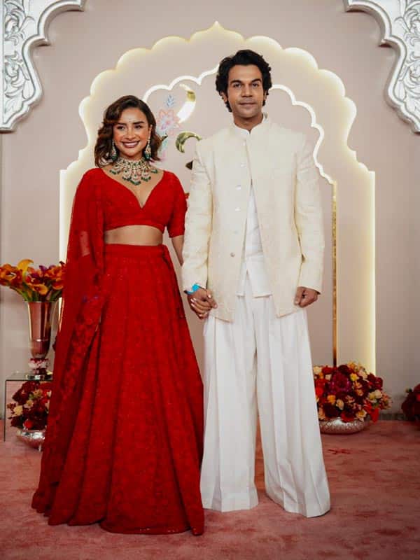 முகேஷ் அம்பானி இல்ல திருமணத்தில் அணிவகுத்த பாலிவுட் நட்சத்திரங்கள்