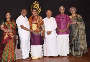  கிருஷ்ண கான சபா சார்பில் நடந்த நாடக விழாவின் நிறைவு நாளான நேற்று ...