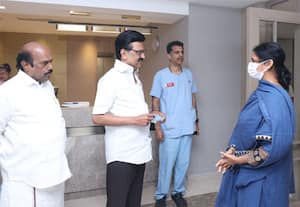 சென்னை அப்பல்லோ மருத்துவமனையில் சிகிச்சை பெற்று வரும் மதிமுக ...
