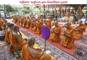 பீஹாரின் புத்த கயாவில் உள்ள மகாபோதி புத்த விஹாரில் மழைக்காலம் ...