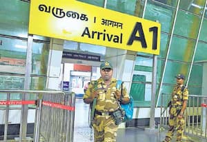 டில்லியில் நடந்த குண்டுவெடிப்பு காரணமாக, கோவை விமான நிலையத்தில் ...