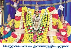 காஞ்சிபுரம் வல்லக்கோட்டை முருகன் கோவிலில், சஷ்டி மண்டபத்தில் உற்சவர் ...