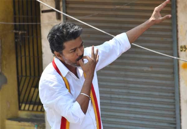  த.வெ.க., தலைவர் விஜய் சென்னையில் உள்ள பல தொகுதியில்  பிரசாரம் செய்தார்.<br>