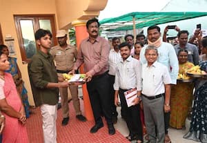 திருவண்ணாமலை அடுத்த பண்டிதப்பட்டு பகுதியில், தேர்தலில் 100% வாக்களிப்பதை ...