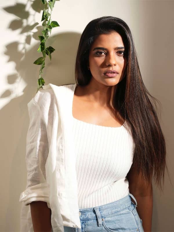 வெண்புறா... ஐஸ்வர்யா ராஜேஷ்