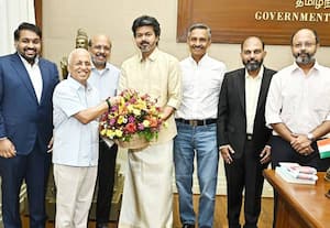  முதல்வர் விஜயை தலைமை செயலகத்தில் தினமலர் இயக்குனர் ஸ்ரீனிவாசன் ...