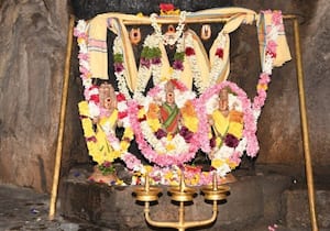 புரட்டாசி மாதத்தையொட்டி உடுமலை திருமூர்த்திமலை அமணலிங்கேஸ்வரர் ...