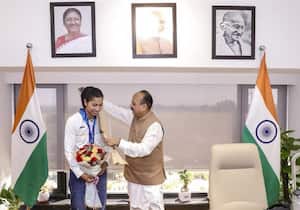ஆசிய விளையாட்டுப் போட்டிகளில் தங்கப் பதக்கம் வென்ற இந்தியக் ...