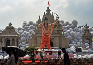 மேற்கு வங்கம், கொல்கத்தாவில் தசரா திருவிழாவை முன்னிட்டு, மைதானத்தில் ...