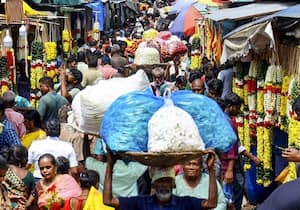சரஸ்வதி பூஜை மற்றும் ஆயுத பூஜையை முன்னிட்டு, சென்னை பாரிஸ் பூக்கடை ...