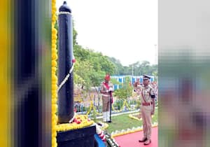 பணியின்போது இறந்த காவலர்களின் நினைவு தினத்தை முன்னிட்டு மதுரை ...