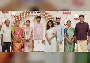 மதுரையில் நடந்த தினமலர் துணை செய்தி ஆசிரியர் எழிலரசன் (வலது ஓரம்), ஜெயசுதா ...