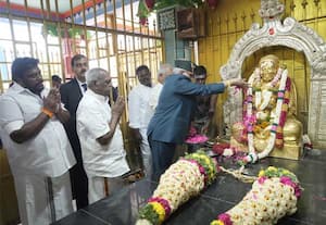 பசும்பொன் கிராமத்தில் அமைந்துள்ள தேவர் நினைவிடத்தில் துணை ஜனாதிபதி சிபி ...