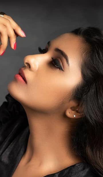 பிரபல நடிகைகளின் ரீசன்ட் லுக்