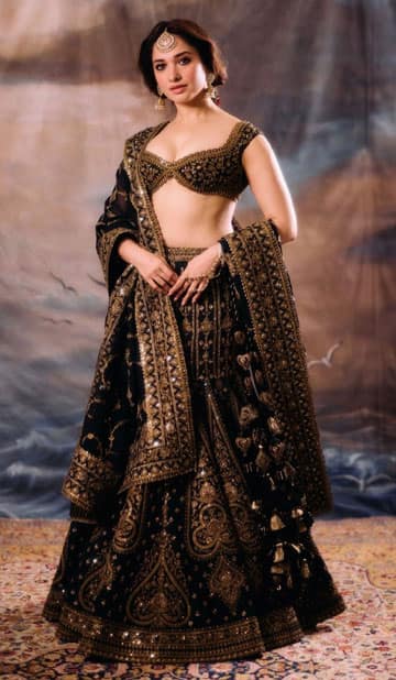 விழி மூடி யோசித்தால் தமன்னா தான்...!