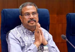 மத்திய கல்வி அமைச்சர் பதவியை ராஜினாமா செய்தது ஏன்?: மனம் திறந்த தர்மேந்திர பிரதான்