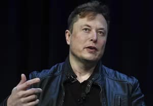 அடுத்த 10 ஆண்டுக்குள் நிலவில் நகரம்: எலான் மஸ்க் நம்பிக்கை