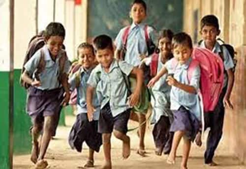 அரசு தொடக்க பள்ளிகளில் மாணவர் சேர்க்கை சரிவு