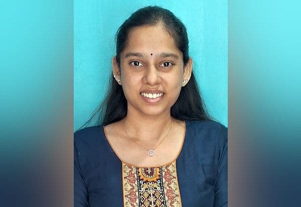 Linthia, who won the civil services exam: proud that Dinamalar gave her hand   