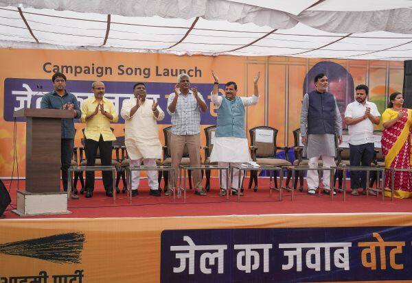  Kejriwals release of campaign song for Lok Sabha polls politicized leaders   