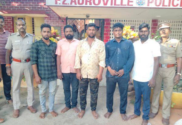 Latest Tamil News