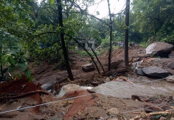  Heavy rains in Idukki: Landslide near Thodupuzha bans night travel  