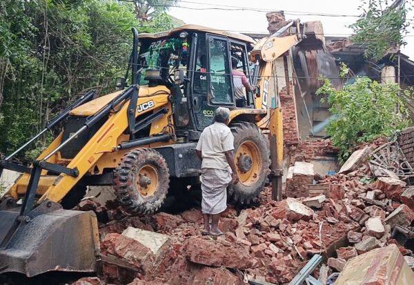 Latest Tamil News