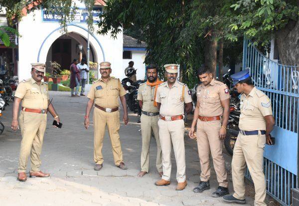 Latest Tamil News