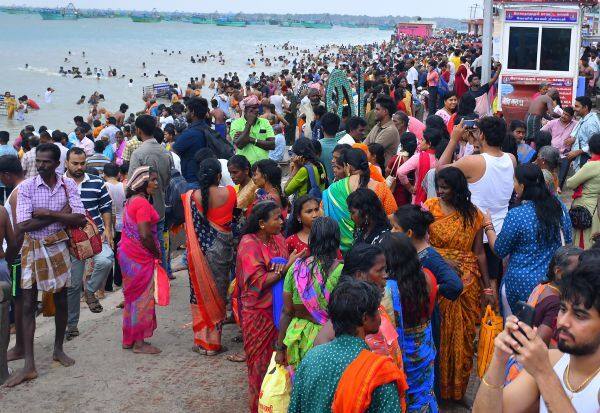 Latest Tamil News