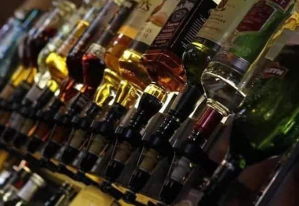 ஆம் ஆத்மியின் மதுபான கொள்கையால் அரசுக்கு ரூ.2,002 கோடி வருவாய் இழப்பு