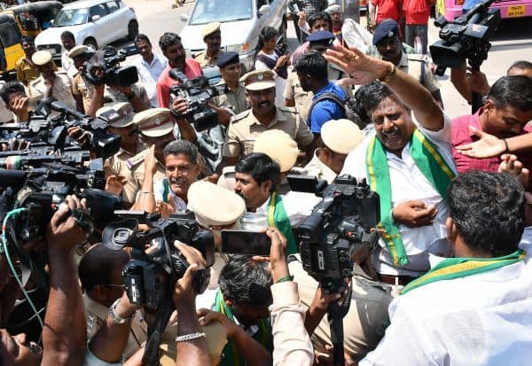 Latest Tamil News