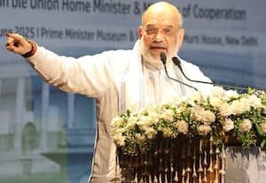 இந்தியாவை பிரிக்கவே மொழி அரசியல் செய்கின்றனர்: அமித்ஷா குற்றச்சாட்டு 