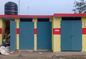 சுகாதார கழிவறை கட்டடம் திறக்க நடவடிக்கை தேவை