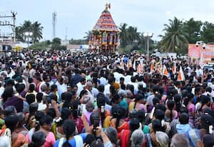 நல்லுார் விஸ்வேஸ்வரர் கோவில் தேரோட்டம் கோலாகலம்! விண்ணை பிளந்தது ஓம் நமசிவாய கோஷம்