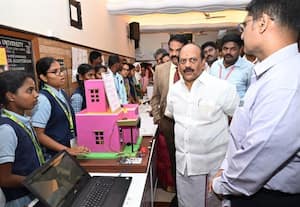 மாணவர்களை தொழில் முனைவோராக்க  'நிமிர்ந்து நில்' திட்டம் துவக்கி வைப்பு