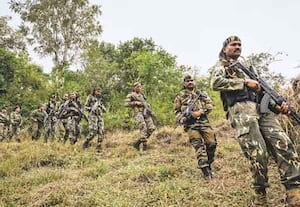 நக்சல் அமைப்பிற்கு மிகப்பெரிய பலத்த அடி; ஓராண்டில் மாவோயிஸ்டுகள் 357 பேர் சுட்டுக்கொலை!