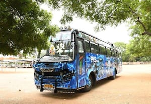 புதுச்சேரி மாநில தனியார் டூரிஸ்ட் பஸ் பறிமுதல்