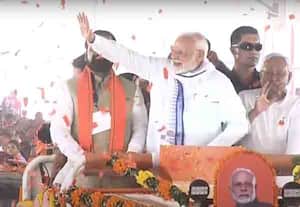 பீஹாரில் பிரதமர் மோடி ரோடு ஷோ; ரூ.7,200 கோடி திட்டங்களுக்கு அடிக்கல்!