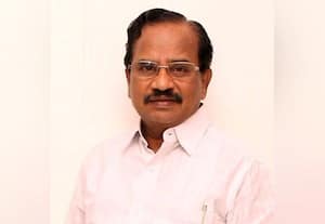 பேசிப் பழகிய பொய்; வாங்கிப் பழகிய கை; போட்டுப் பழகிய பை!