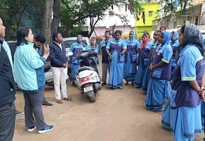 துாய்மை பணியாளர்களுடன் சந்திப்பு