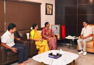 முதல்வர் ஸ்டாலினுடன் தேமுதிக பொதுச்செயலாளர் பிரேமலதா, சுதீஷ் சந்திப்பு!