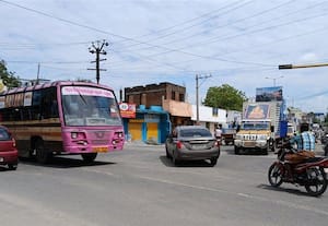 செயல்படாத சிக்னல்கள், துார்வாராத வாறுகால்